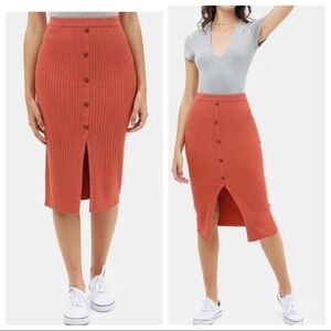 🛍NEW! Last 2 Midi Skirt!